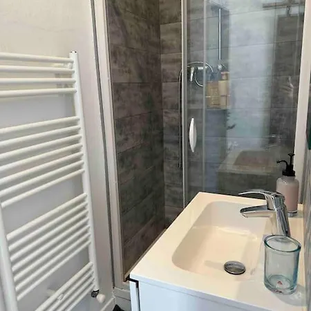 Appartement Lumineux Parking Prive Gratuit Bourg-en-Bresse